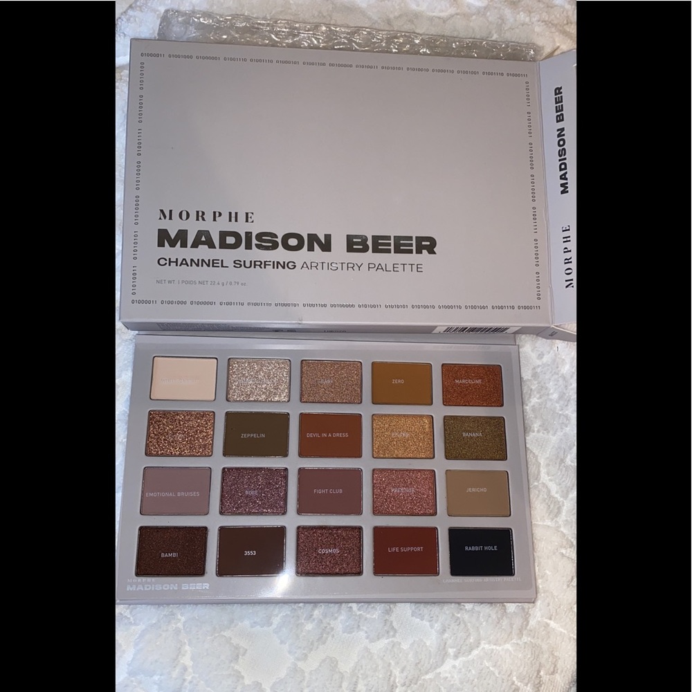 Morphe x Madison Beer palette